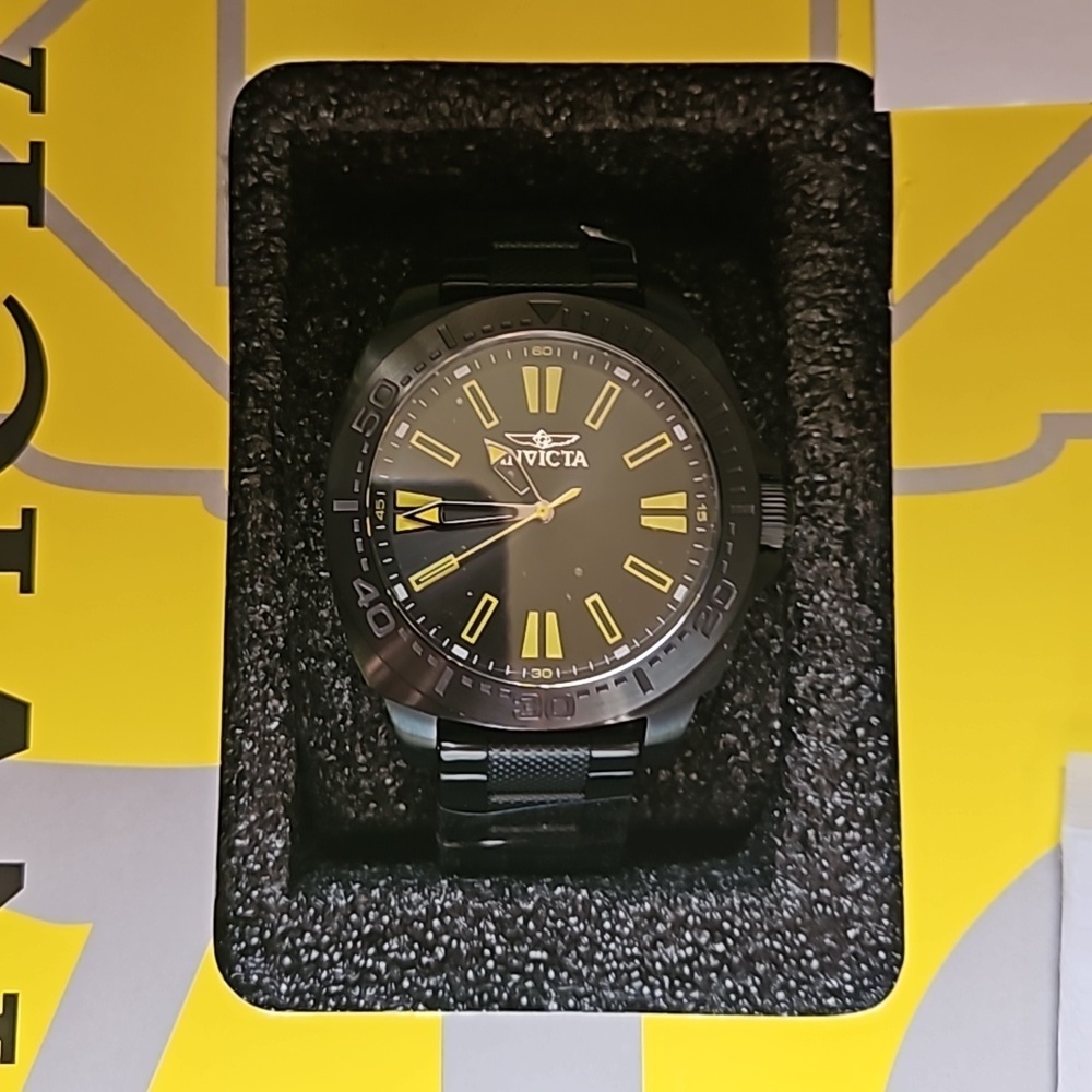 NIB INVICTA Speedway Watch in Black and Yellow & Green 3 Slot Case - Picture 3 of 16